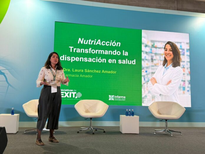 LAURA SANCHEZ AMADOR, FARMACÉUTICA SANTIBAÑEZ EL BAJO